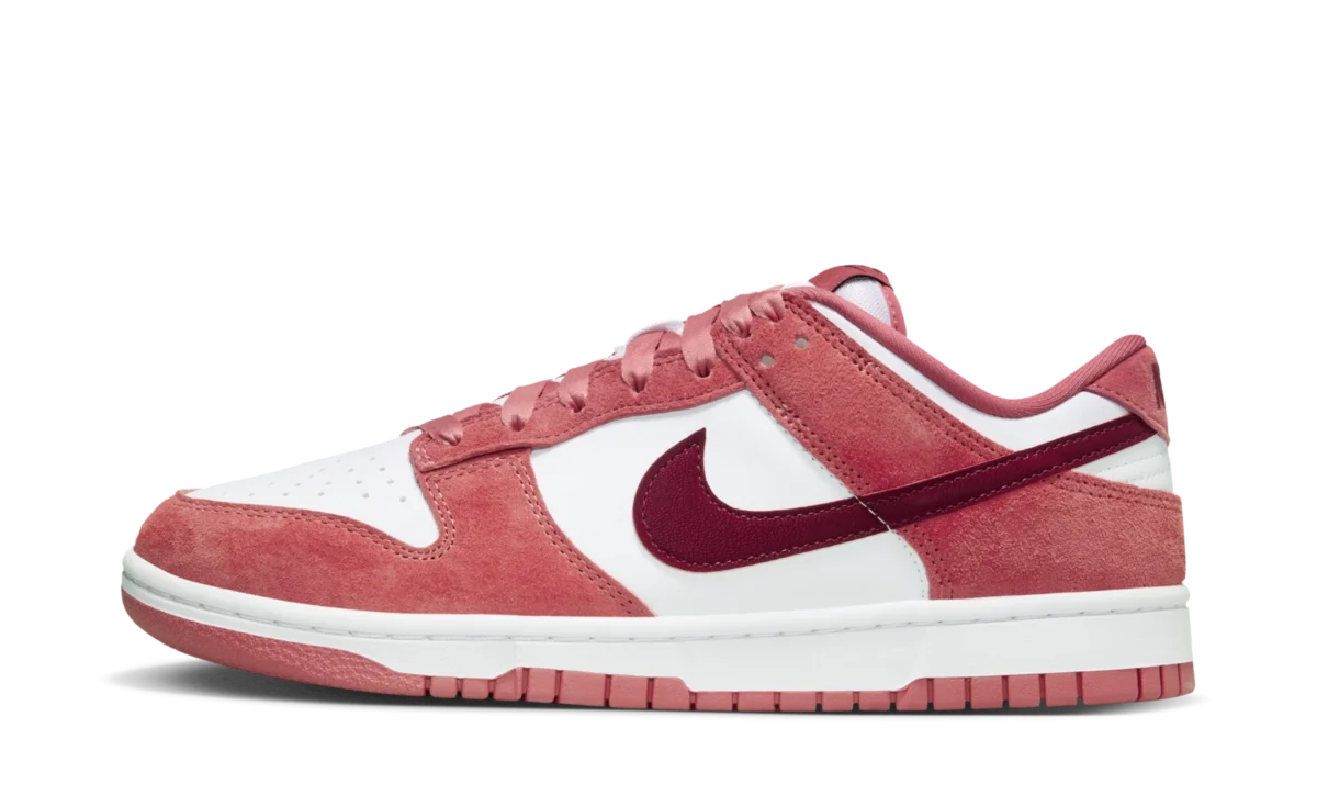 Nike Dunk Low Valentine's Day (2024) (Women's)