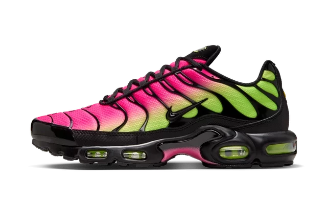 Nike Air Max Plus Hyper Pink Volt Black