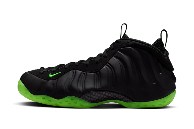 Nike Air Foamposite One Black Volt
