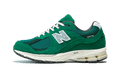 New Balance 2002R Nightwatch Green