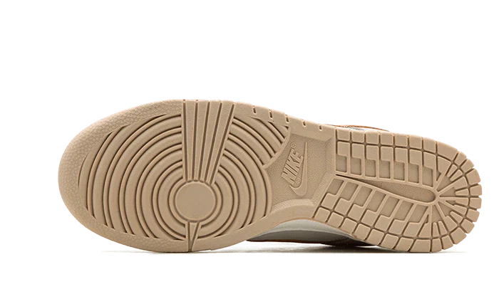 Nike Dunk Low Phantom Metallic Gold